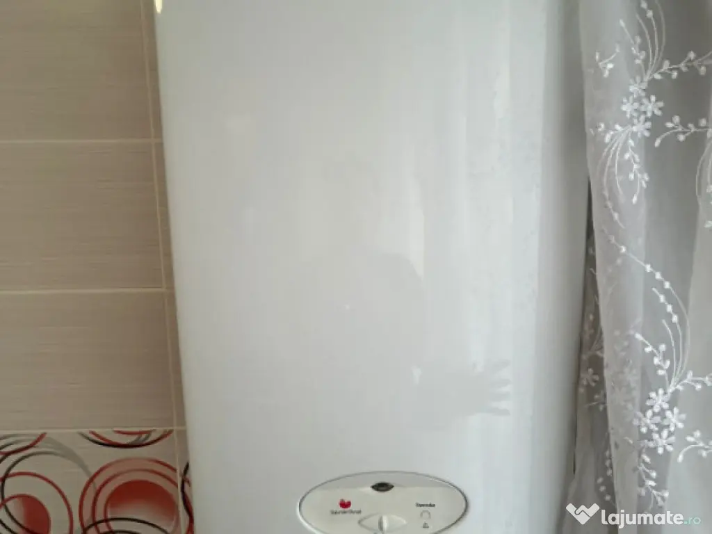 - Apartament La Cheie, 3 camere Calea Galati, suprafata 65mp 