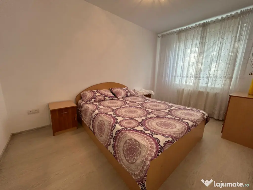 - Apartament La Cheie, 3 camere Calea Galati, suprafata 65mp 
