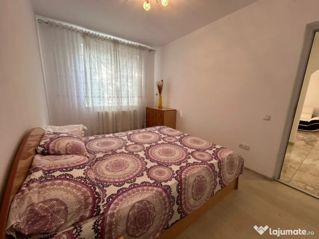 - Apartament La Cheie, 3 camere Calea Galati, suprafata 65mp 