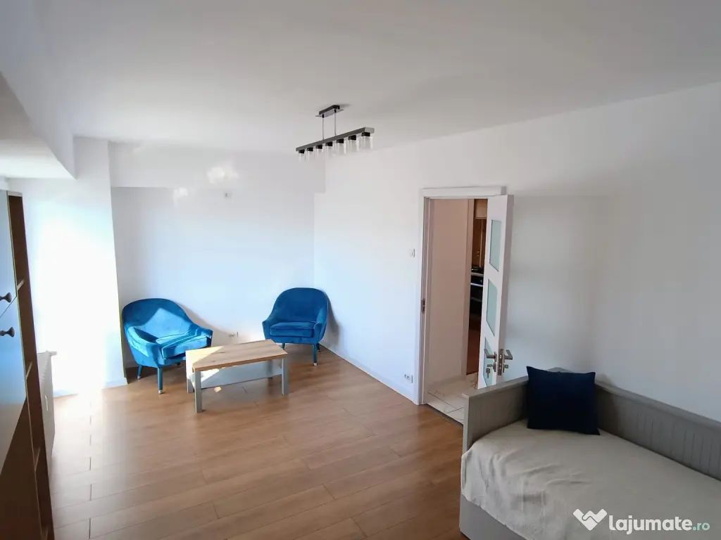 Garsoniera renovata, 43 metri patrati, langa Mega Mall 