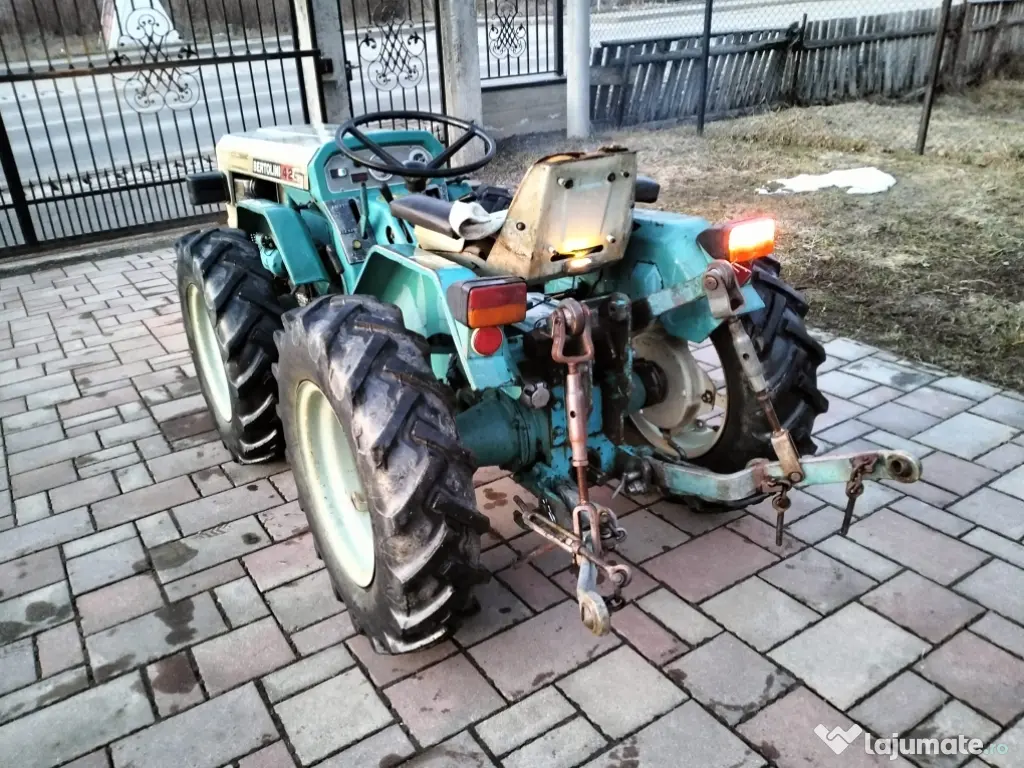 Tractor 4x4 Bertolini cu freza