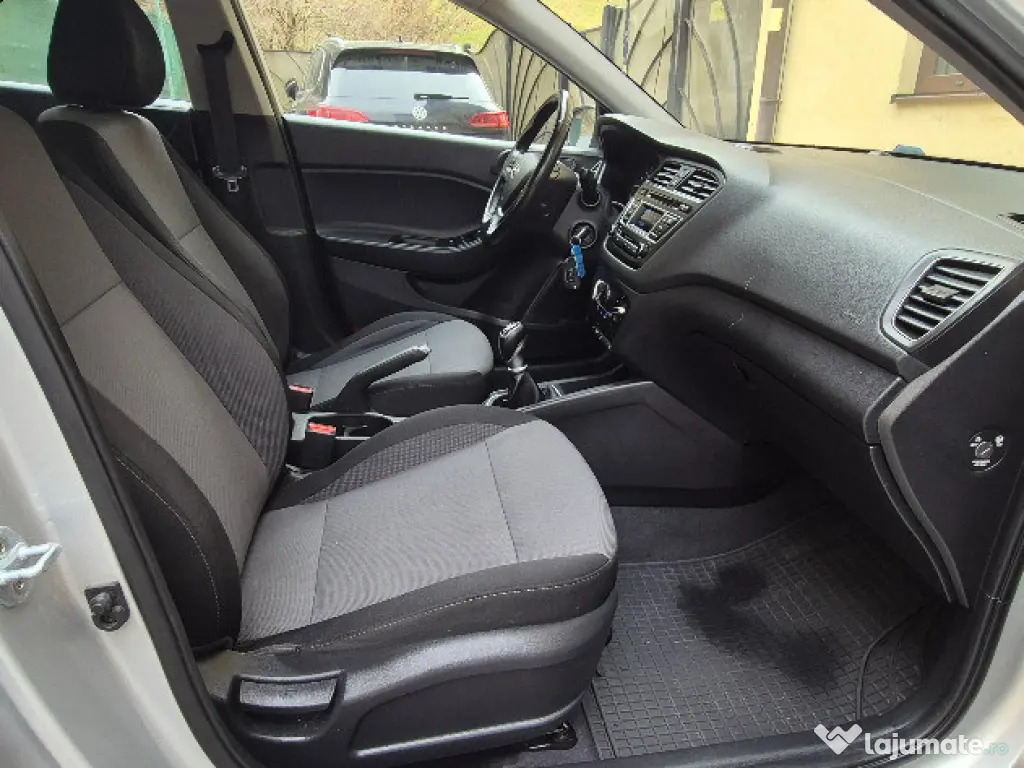 Hyundai i20 Active Crossover 1.0T-GDi 100cp euro 6 Senzori Clima Pilot 