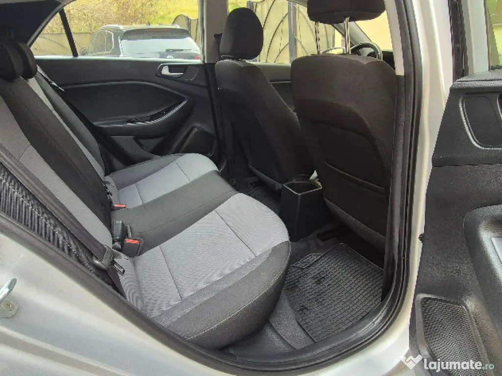 Hyundai i20 Active Crossover 1.0T-GDi 100cp euro 6 Senzori Clima Pilot 