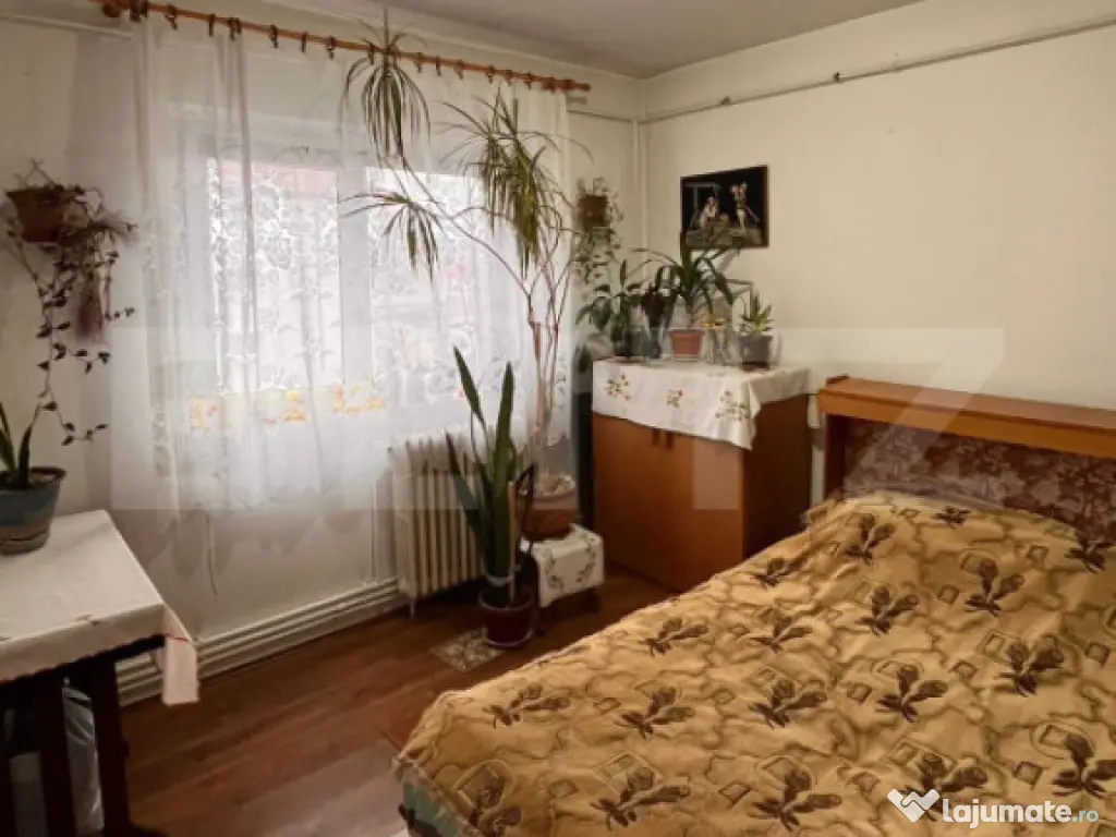 Apartament 3 camere, 60 mp, zona Nicolina