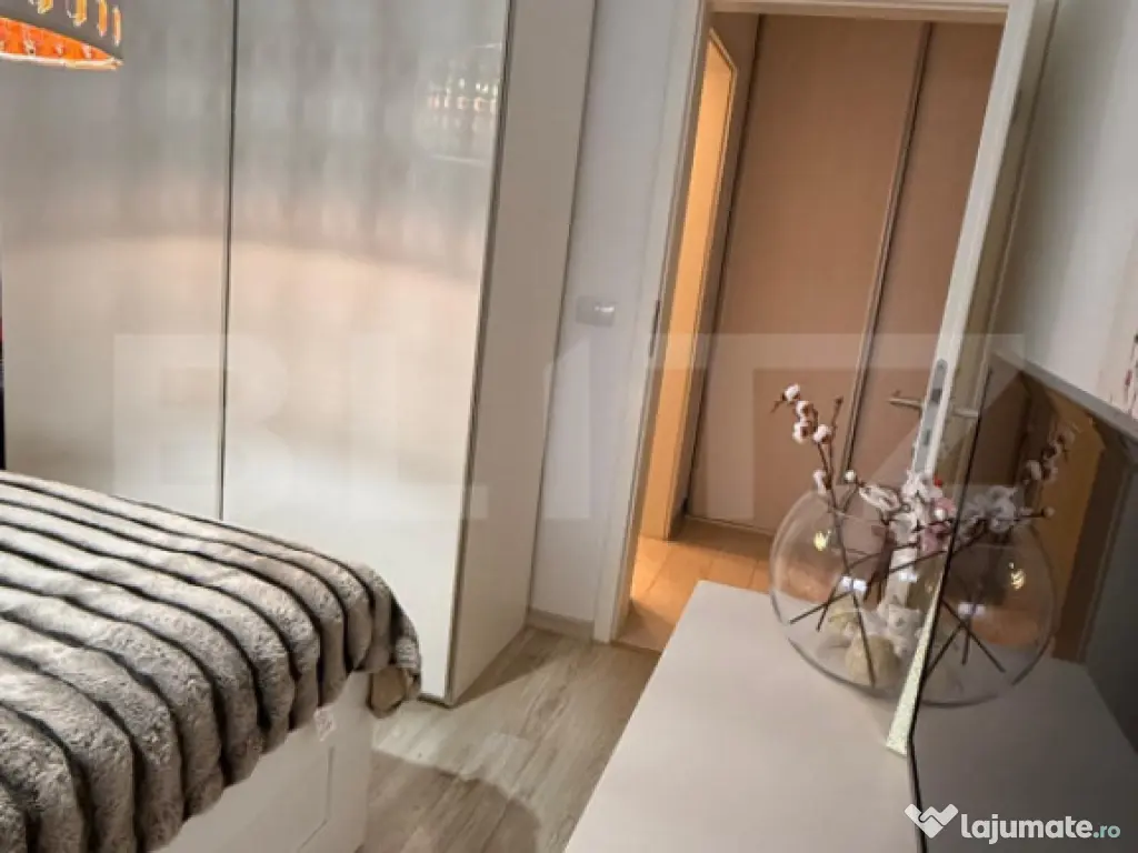 Apartament 2 camere, zona Tractorul, decomandat, 52 mp, aer 