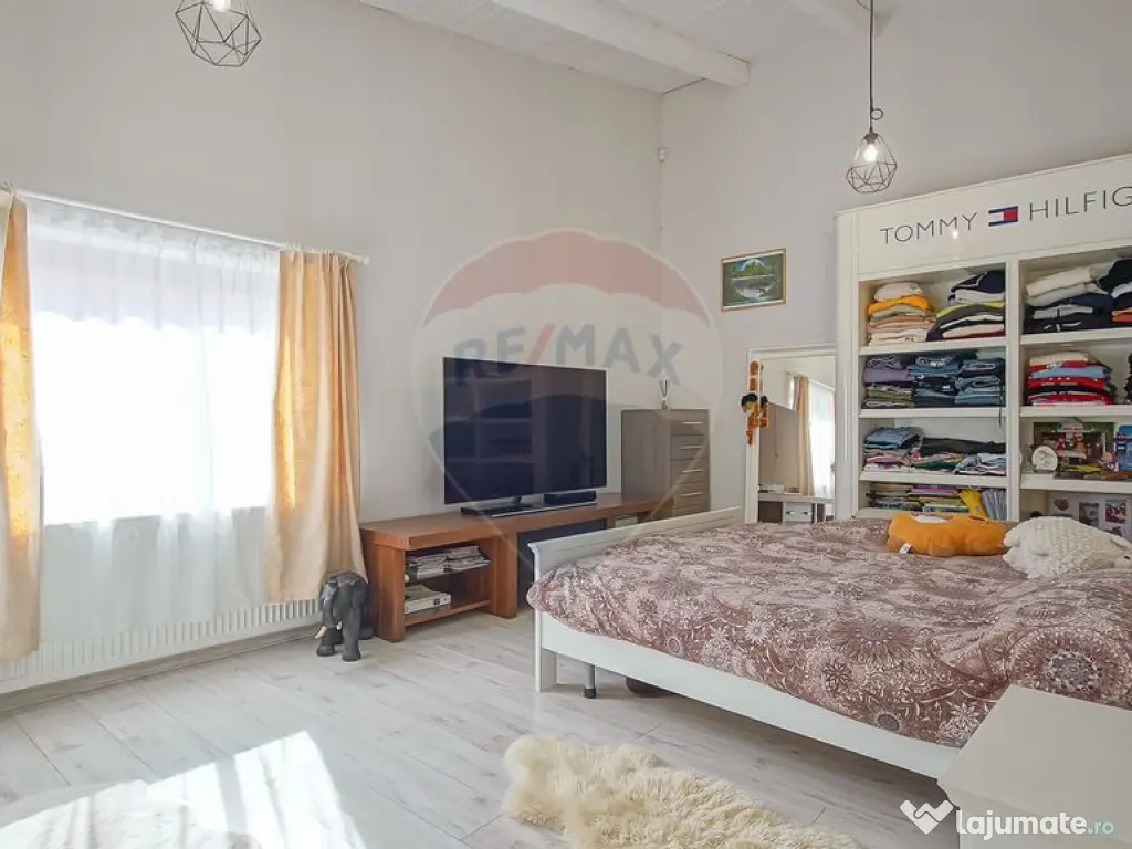 Comision 0 | Casă eficientă energetic, cu piscină, foi... 