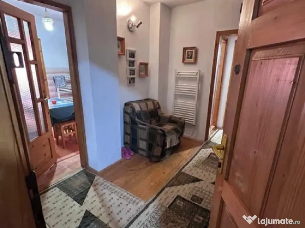 Apartament Cu 2 Camere Decomandate - Parter Zona Obcini 