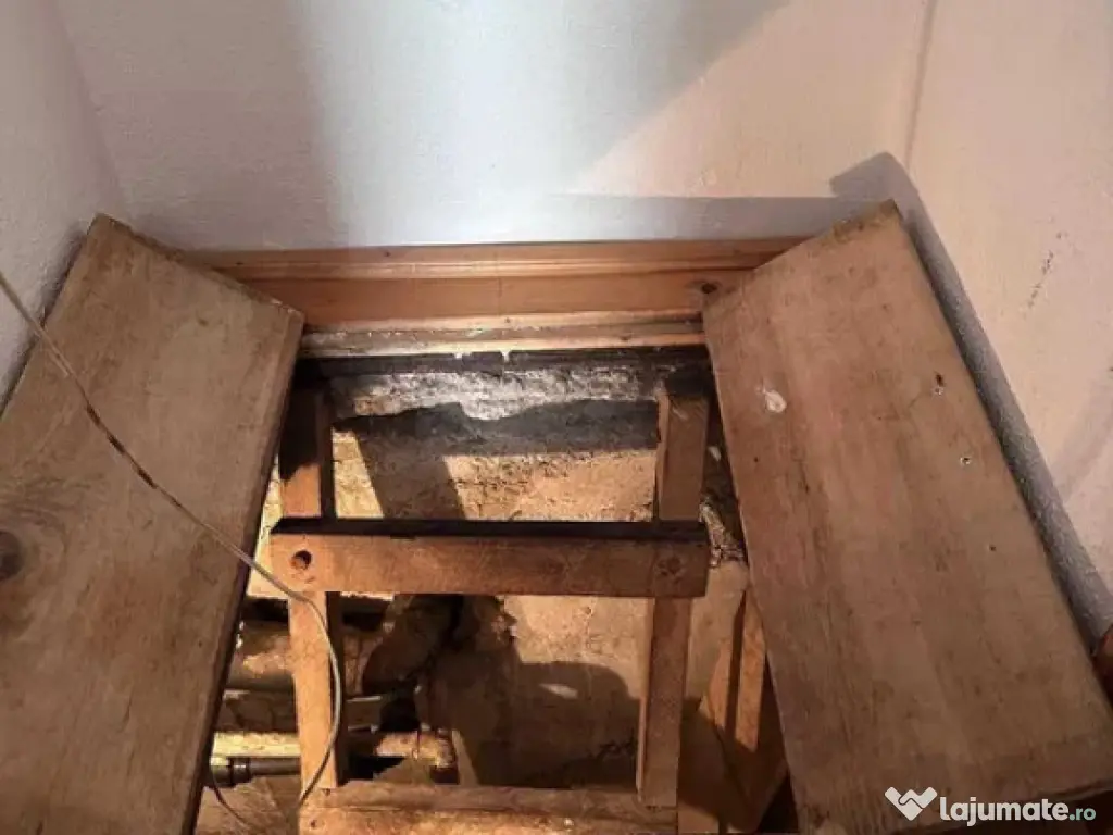 Apartament Cu 2 Camere Decomandate - Parter Zona Obcini 