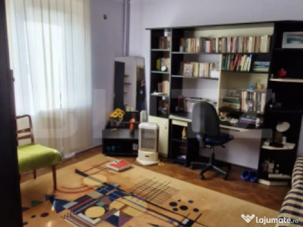 ???? Apartament 3 camere, 116 mp, etaj 1, Găești – zonă