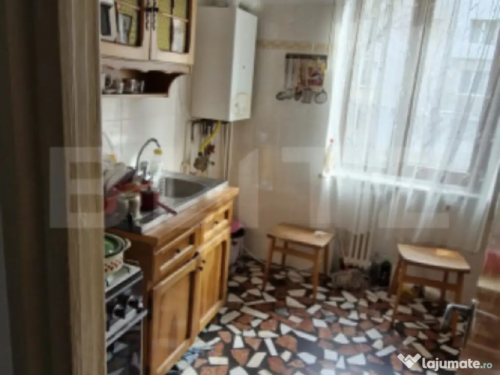 ???? Apartament 3 camere, 116 mp, etaj 1, Găești – zonă