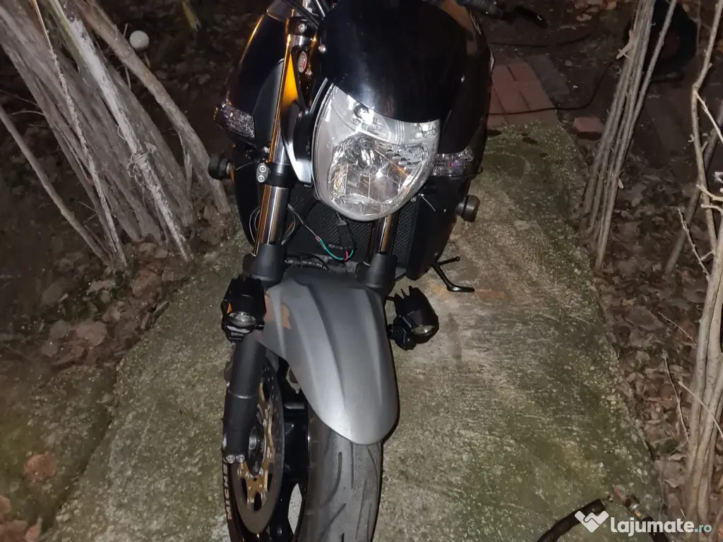 Moto Suzuki GSR 600 culoare original Black and Grey 