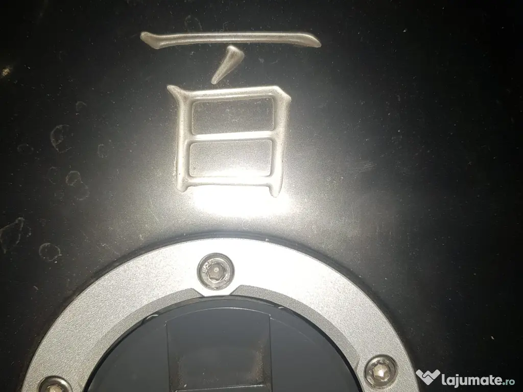 Moto Suzuki GSR 600 culoare original Black and Grey 