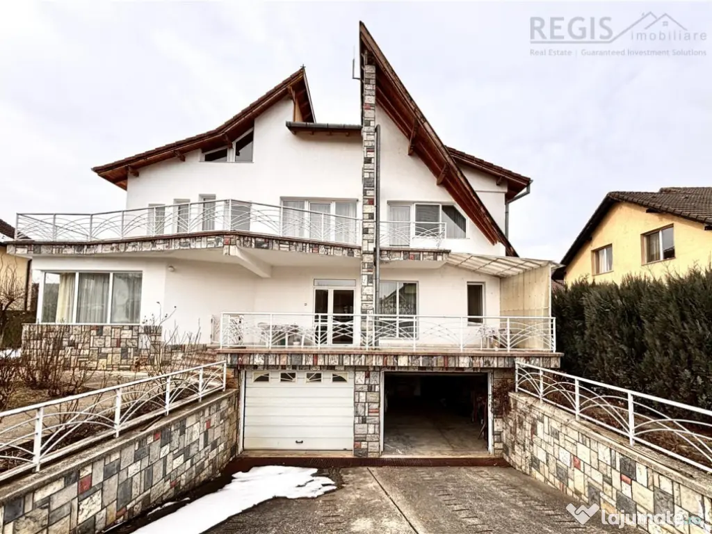 Vila zona Coresi: 1170 mp teren, 6 camere | De