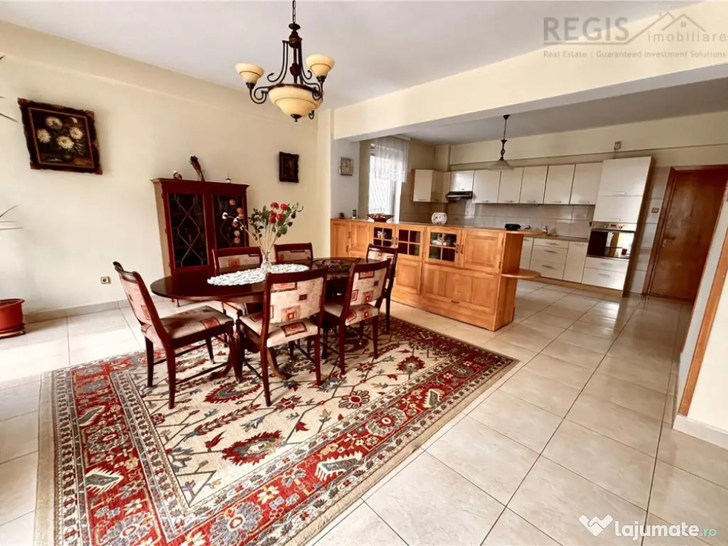 Vila zona Coresi: 1170 mp teren, 6 camere | De