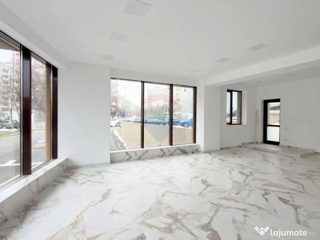 Spațiu comercial 200mp | 2025 | ROI 10% | Vitrina 9ml | ... 