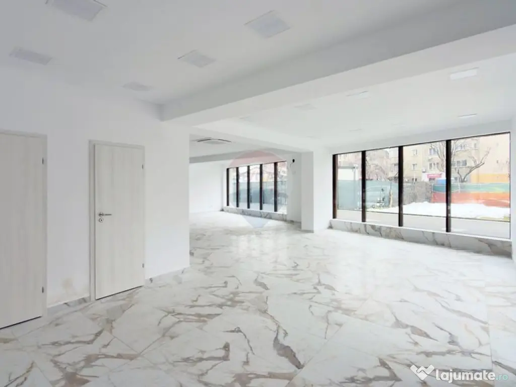 Spațiu comercial 200mp | 2025 | ROI 10% | Vitrina 9ml | ... 