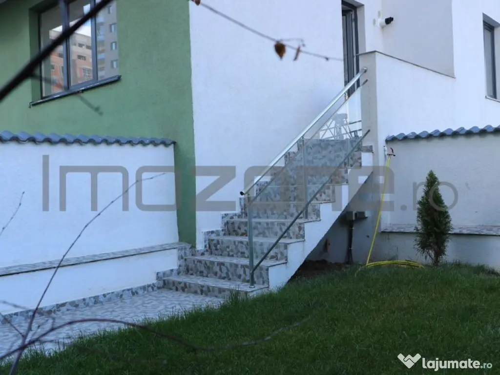 3 CAMERE LA PARTER CU CURTE PROPRIE DE 57MP, 2 BAI, POZIT...