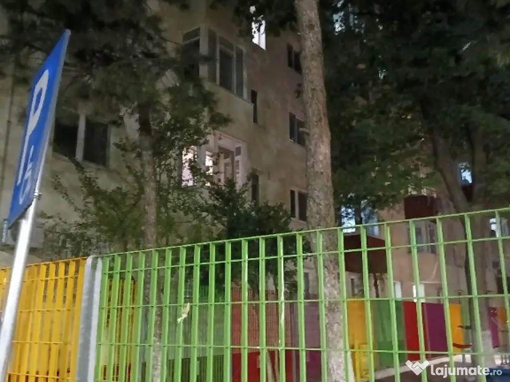 Vind apartament 2 camere Luica ,cu Giurgiului etaj 5 din 10