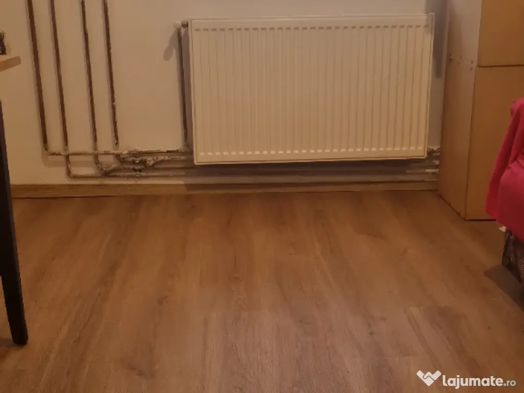 vând garsoniera compa 