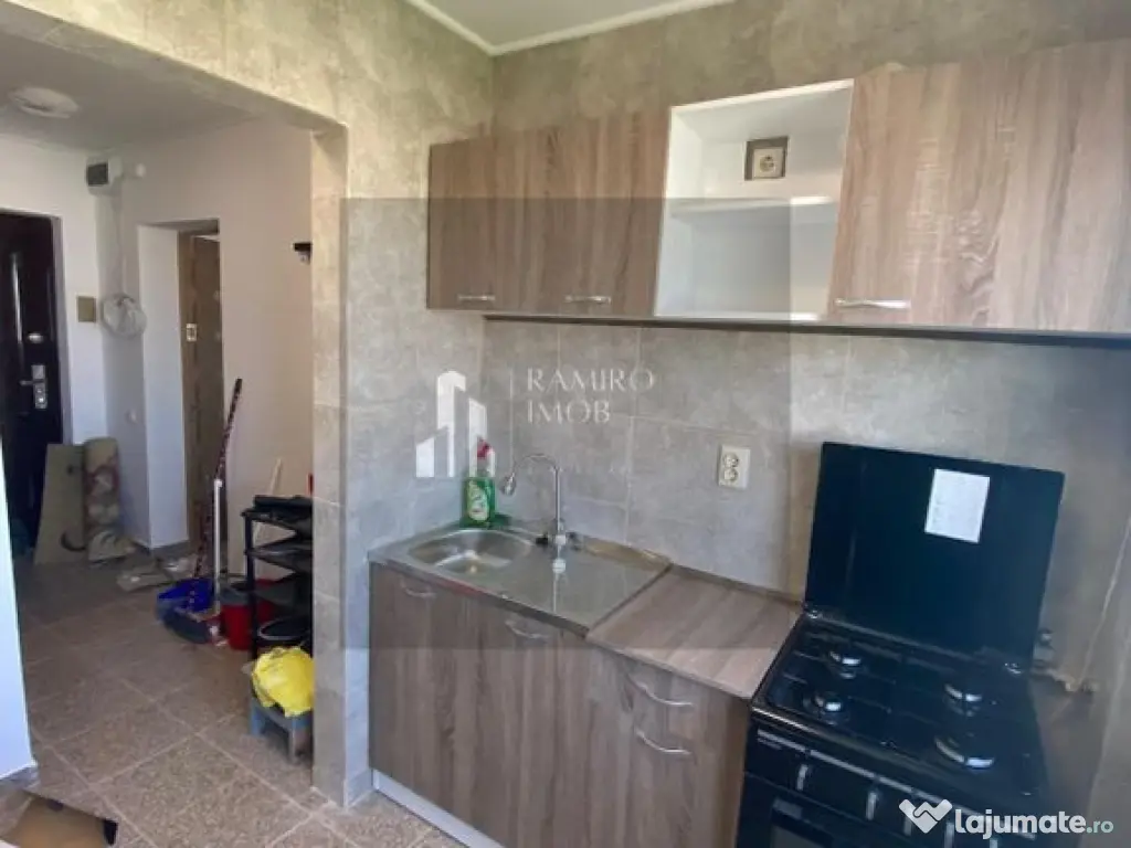 GARSONIERA SECTOR 4, OBREGIA 