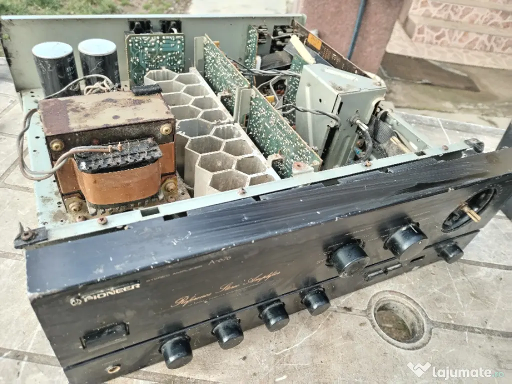 Amplificator Pioneer A-676 piese 