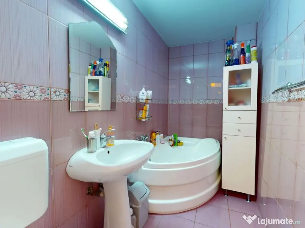 Apartament 4 camere – Strada Novaci Bloc 1989 Zona exce... 