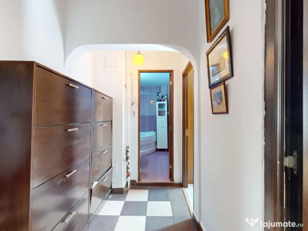 Apartament 4 camere – Strada Novaci Bloc 1989 Zona exce... 