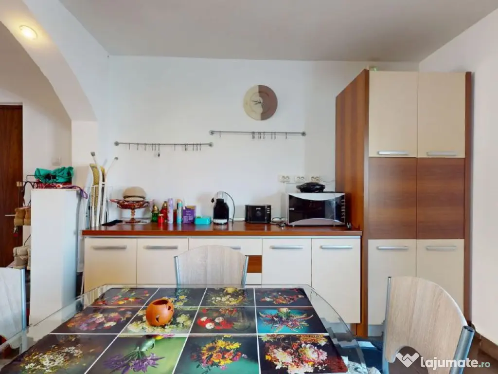 Apartament 4 camere – Strada Novaci Bloc 1989 Zona exce... 