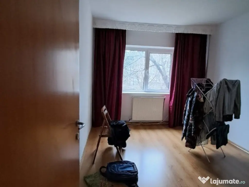 Apartament 3 camere decomandat, et. 1, Tomesti 