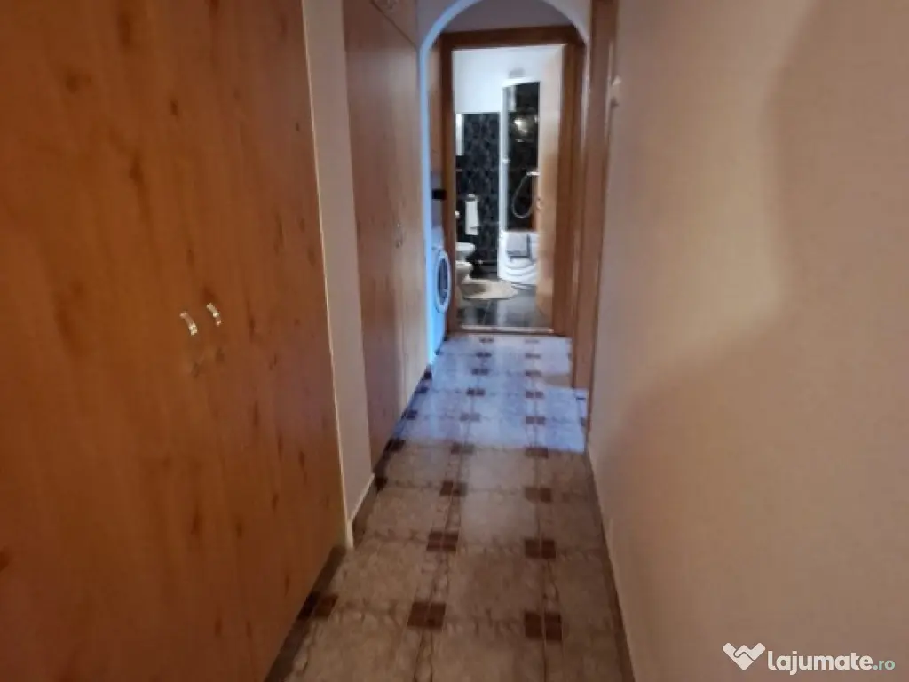 Apartament 3 camere decomandat, et. 1, Tomesti 
