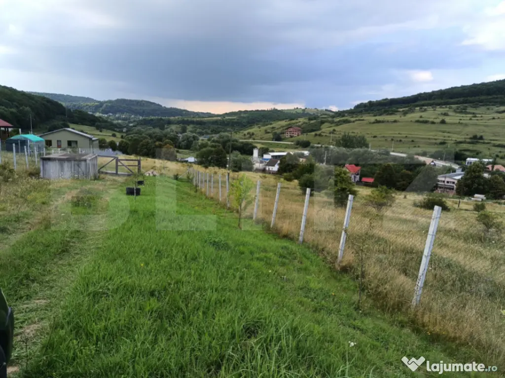 De vanzare teren Valcele, extravilan 1000mp