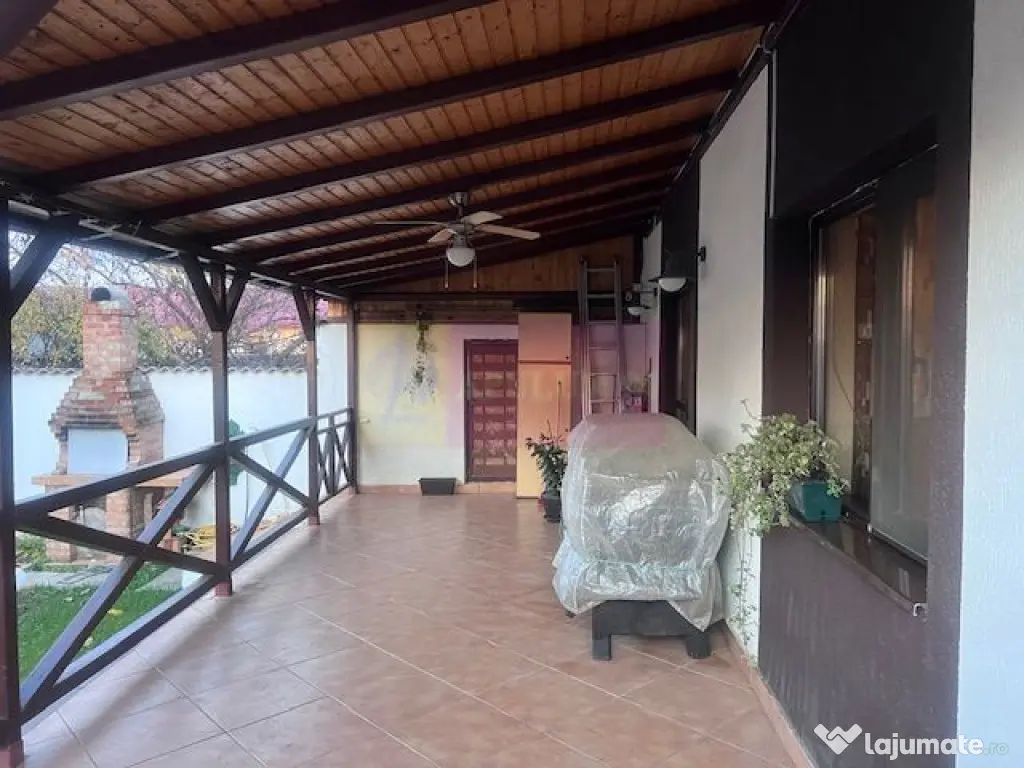 Casa cu productie proprie de energie Clinceni-Ciocarliei.