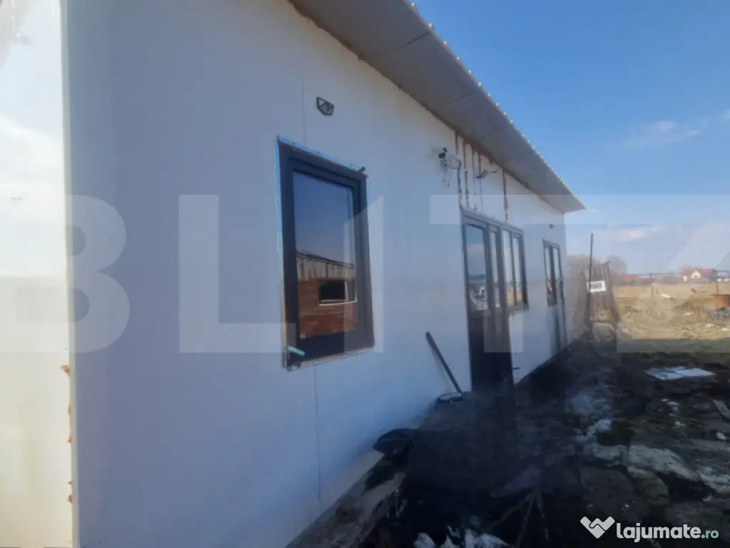 Casa din panouri SANDWICH TEREN 520MP INTRAVILAN +ANEXE
