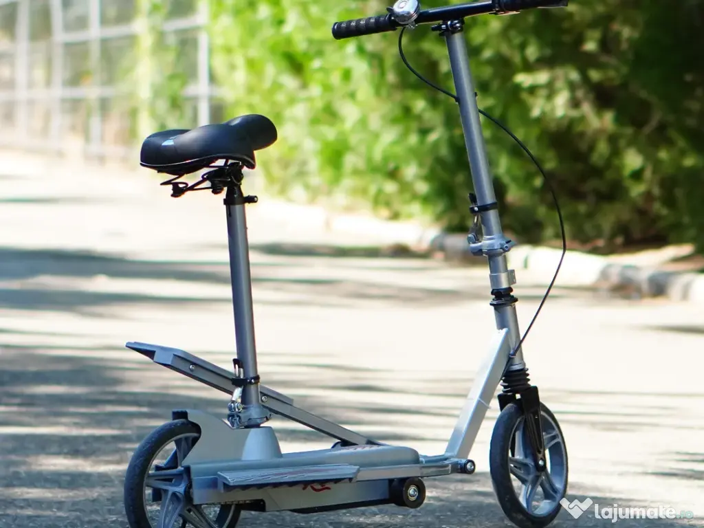 Trotineta Kinderauto Pegasus, cu pedale si scaun, reglabila, pliabila Grey