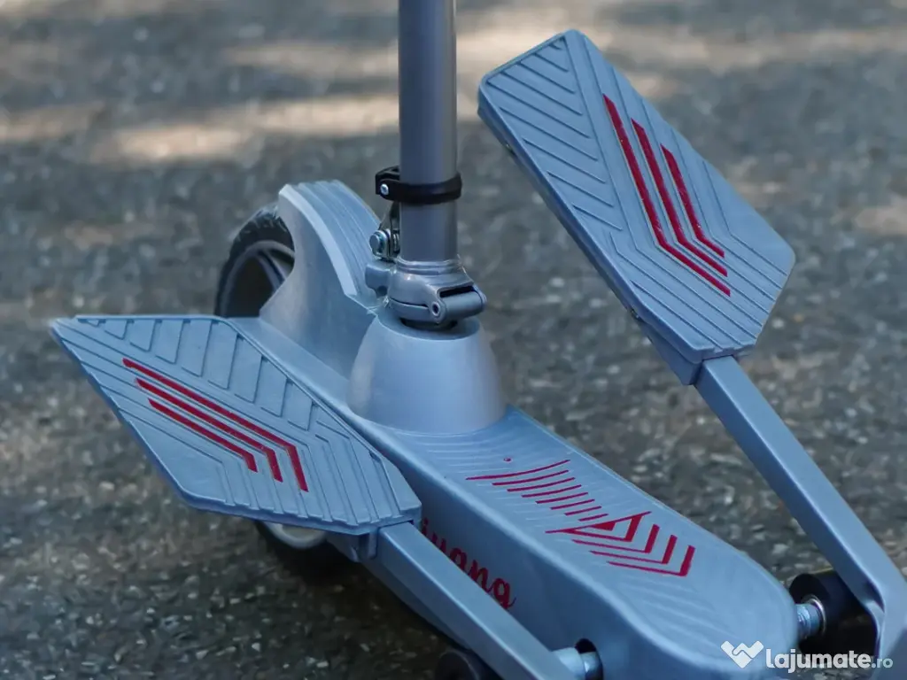 Trotineta Kinderauto Pegasus, cu pedale si scaun, reglabila, pliabila Grey