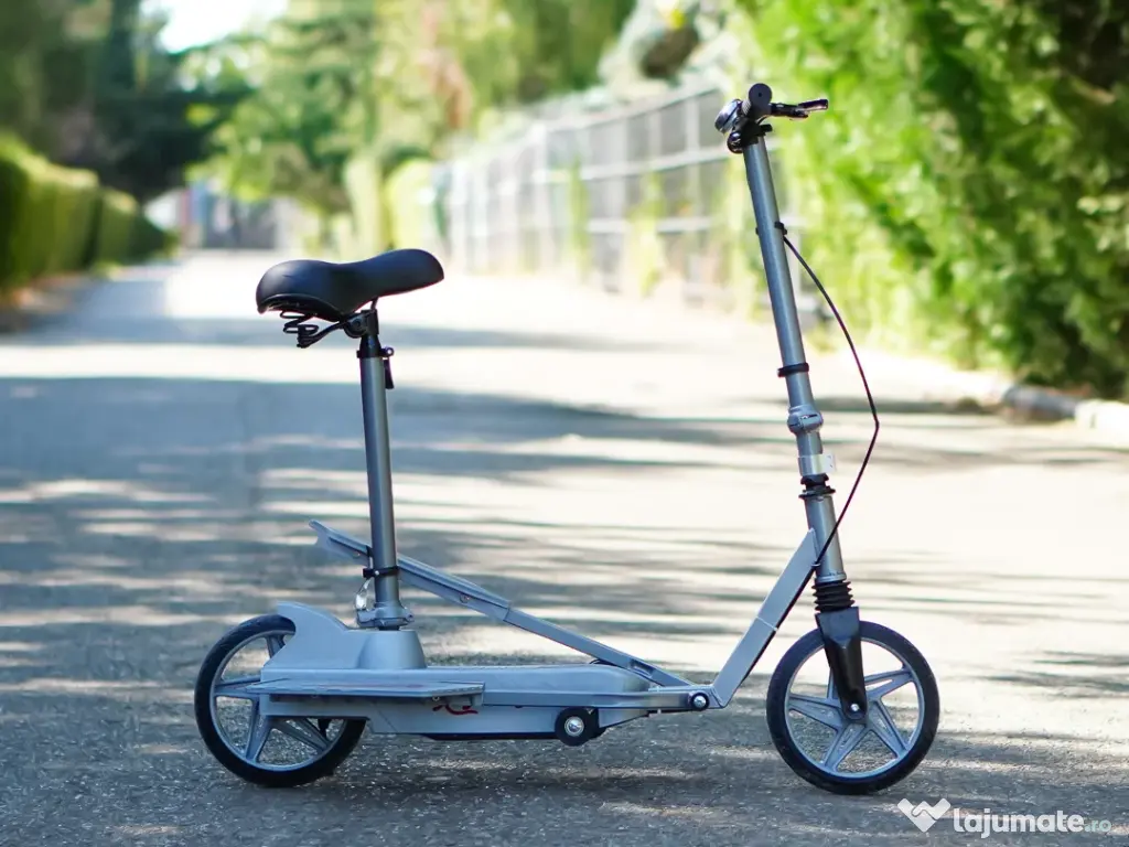 Trotineta Kinderauto Pegasus, cu pedale si scaun, reglabila, pliabila Grey