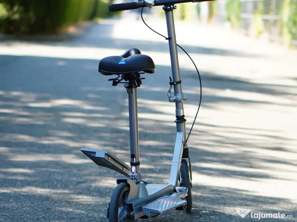 Trotineta Kinderauto Pegasus, cu pedale si scaun, reglabila, pliabila Grey