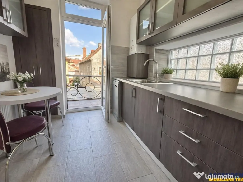 Apartament emblematic, conditii atractive, ultracentral, Bra 