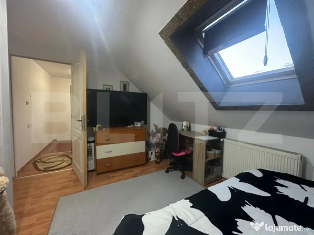 Apartament cu 3 camere, scara interioara, Deva cu vedere spr 