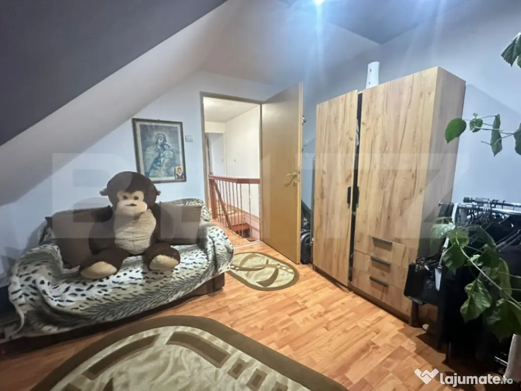 Apartament cu 3 camere, scara interioara, Deva cu vedere spr 