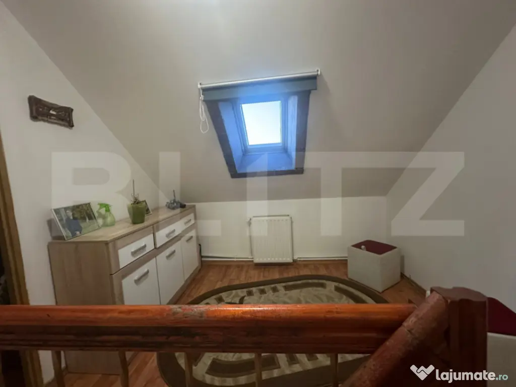 Apartament cu 3 camere, scara interioara, Deva cu vedere spr 