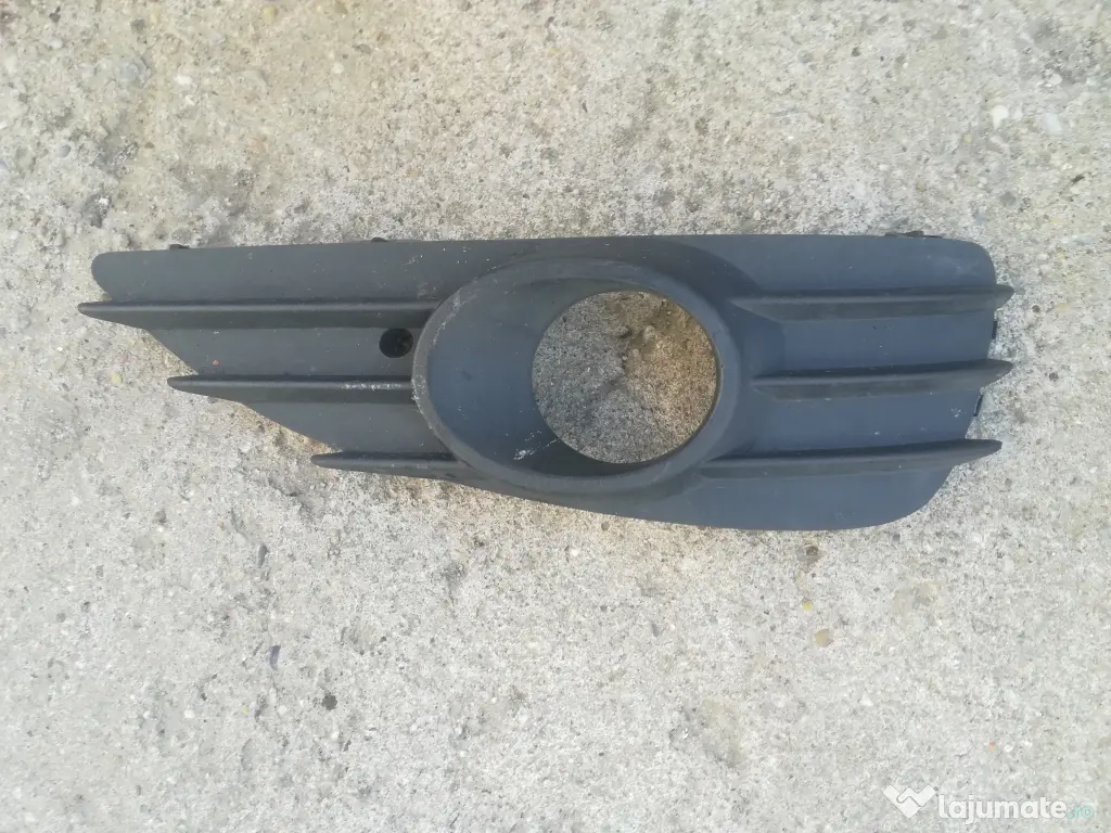 grile din bara Opel Astra H GTC 30 lei 