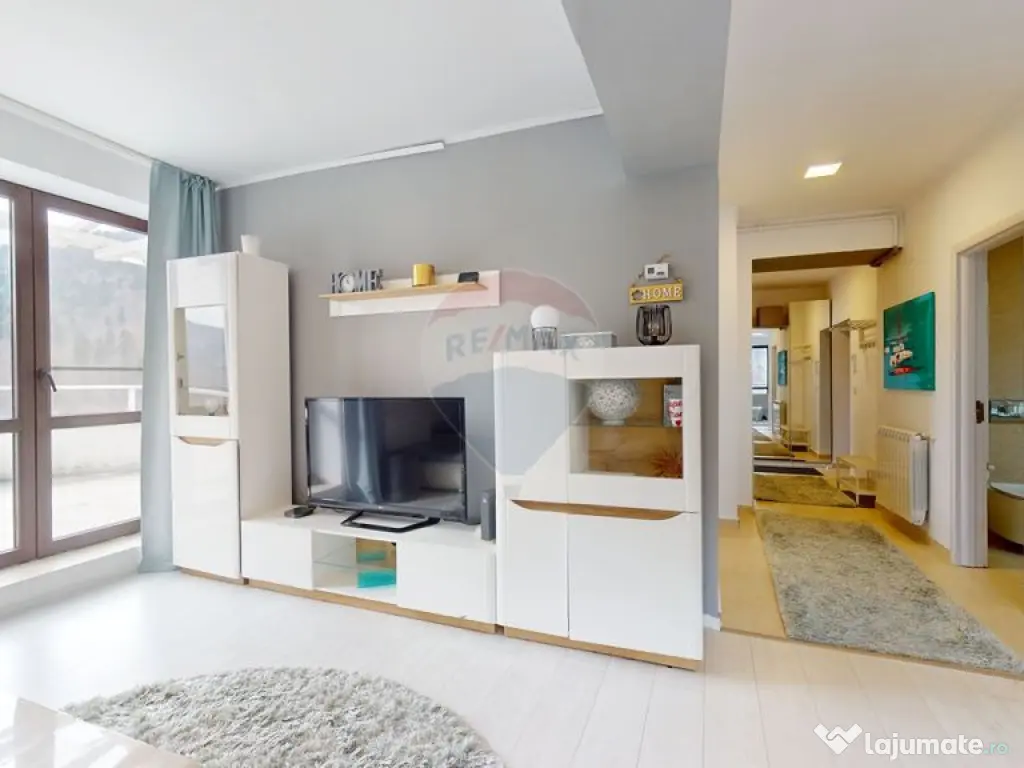 Răsărit peste Bucegi – Apartament spectaculos în Sin... 