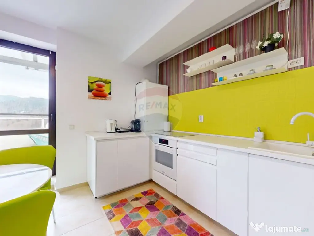 Răsărit peste Bucegi – Apartament spectaculos în Sin... 