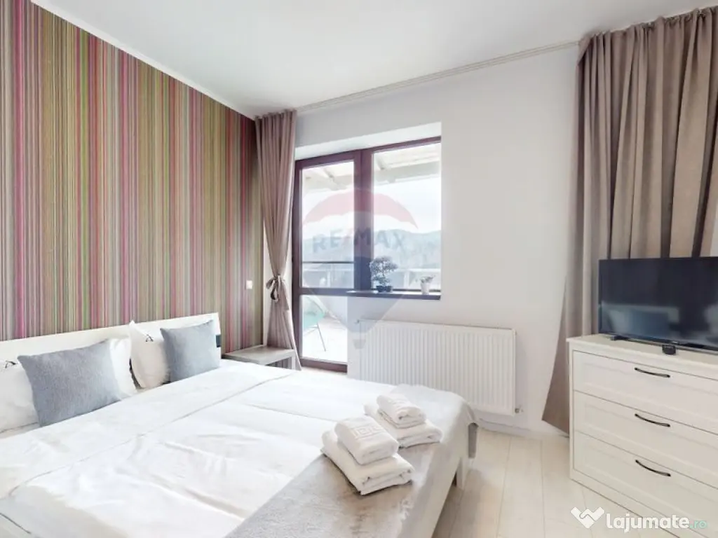 Răsărit peste Bucegi – Apartament spectaculos în Sin... 