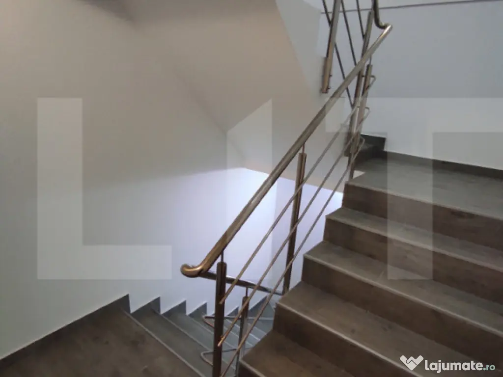 Casă spațioasă cu oportunitate de business - zona Titan