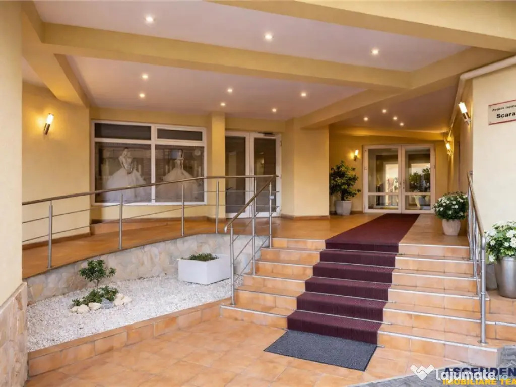 3D Film! Decomandat, etaj2, terasa, parcare, Central, Brasov