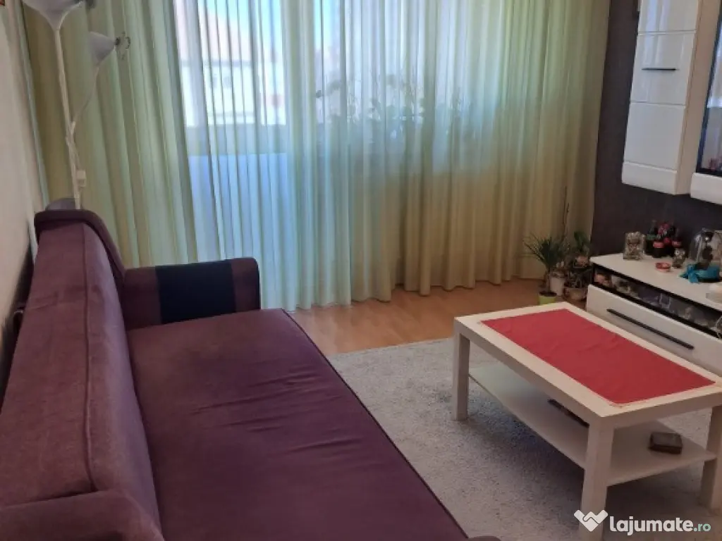 Proprietar vând Apartament 2 camere str. Aurel Vlaicu