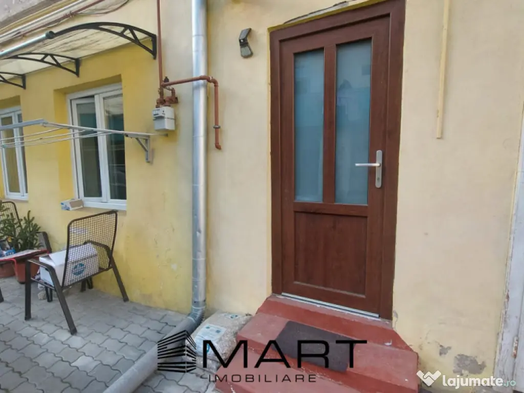 Apartament cu 1 camera zona centrala cu loc de parcare 