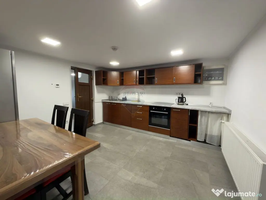 Casă cu 3 camere de închiriat în zona Dealuri Oradea 